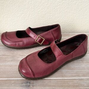 Orthaheel by Vionic Burgundy Mary Jane Flats Comfort Shoes Size 6.5